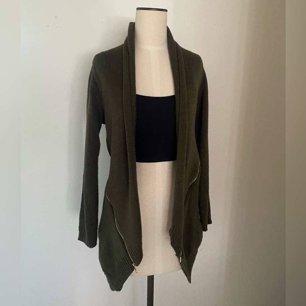 LF Open Hi Lo Cardigan with Gold Zipper Detail